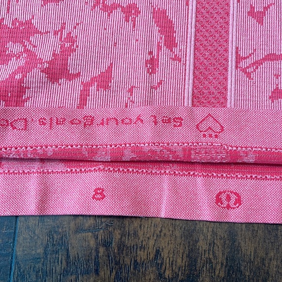 Lululemon Tank - Picture 5 of 5